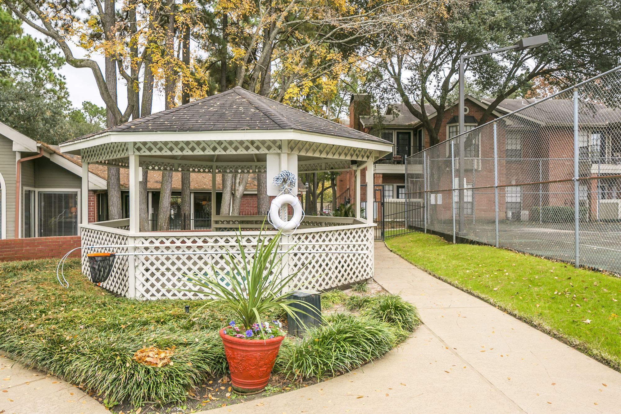 The Reston Apartments – photo 3