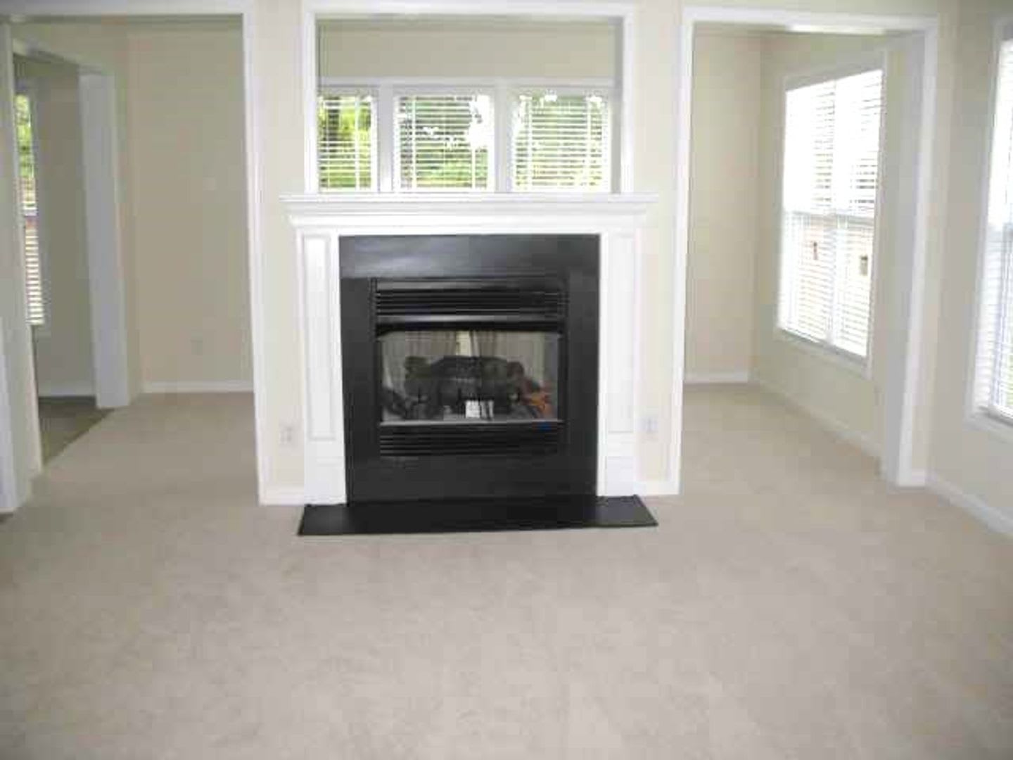 Coming Soon One Month Free Rent Discover Your New Haven This Home Offers A Perfect Blend Of Comfort And Style – photo 3