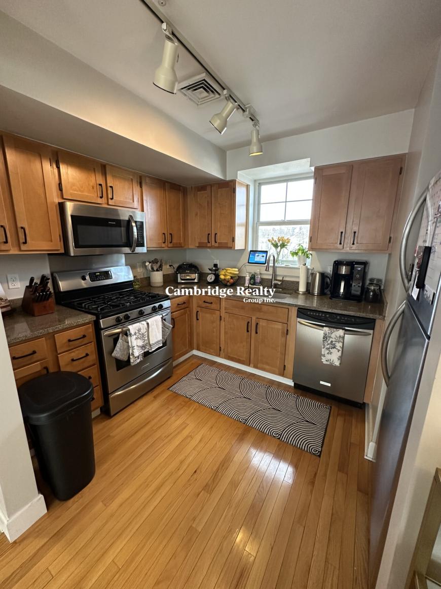 132 Library St – photo 5