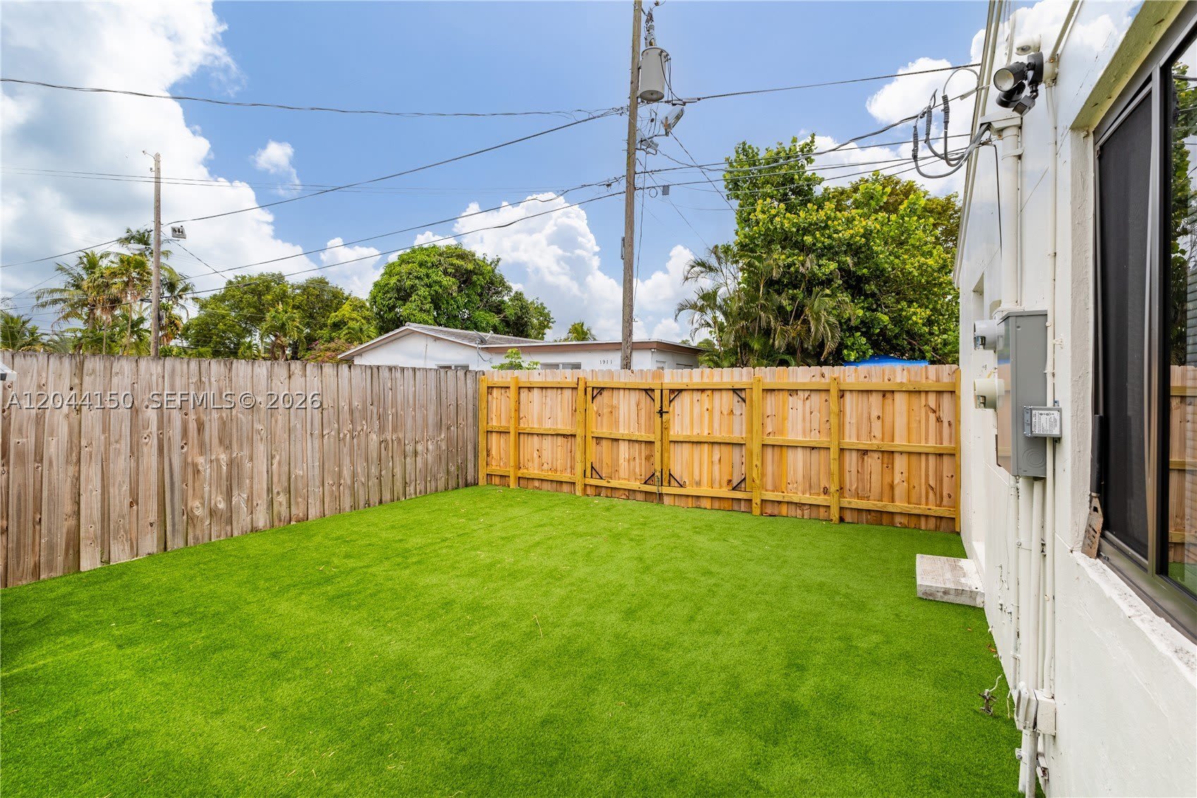 1918 Taft St – photo 4