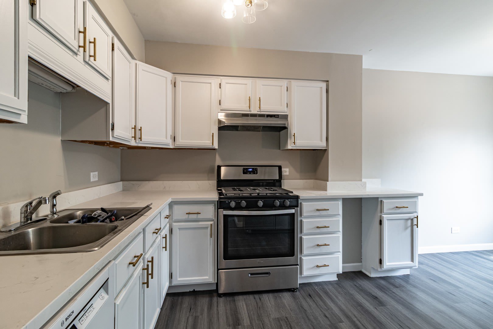 4239 Continental Drive – photo 5