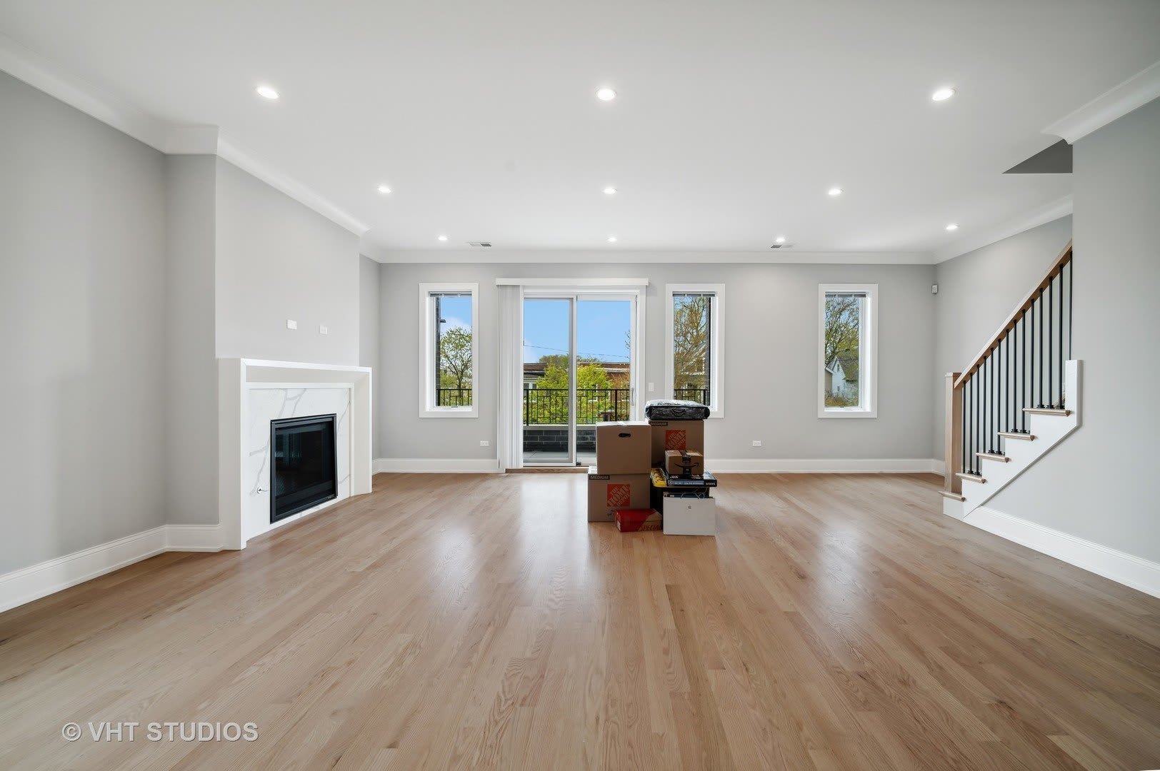 4819 N Ashland Avenue – photo 2