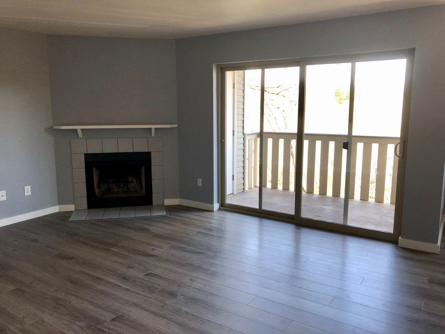 2 Bedroom 2 Bath Condo Overlooking a Greenbelt! – photo 2