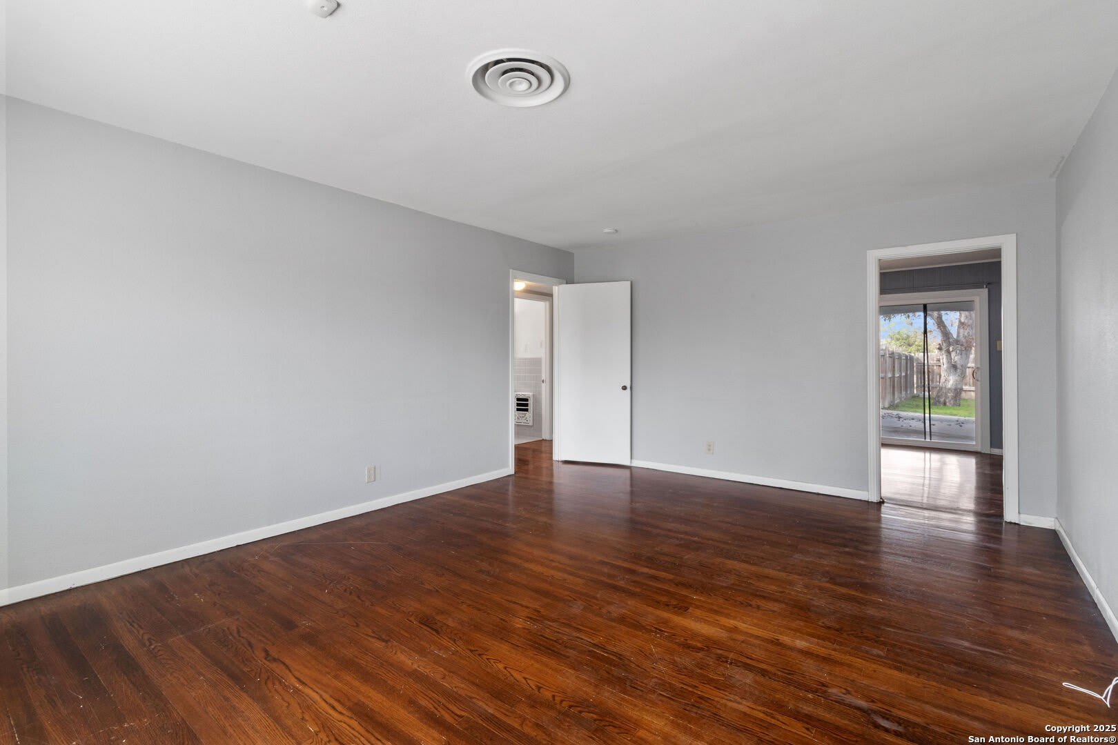 311 KAREN LN – photo 2