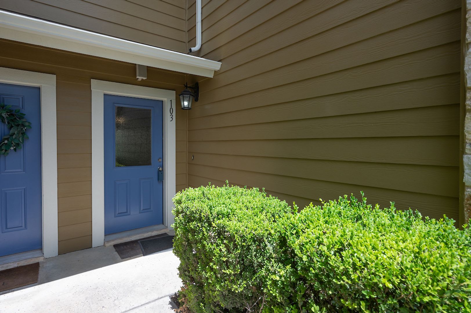 Model Home In City Side Condo Community – photo 4