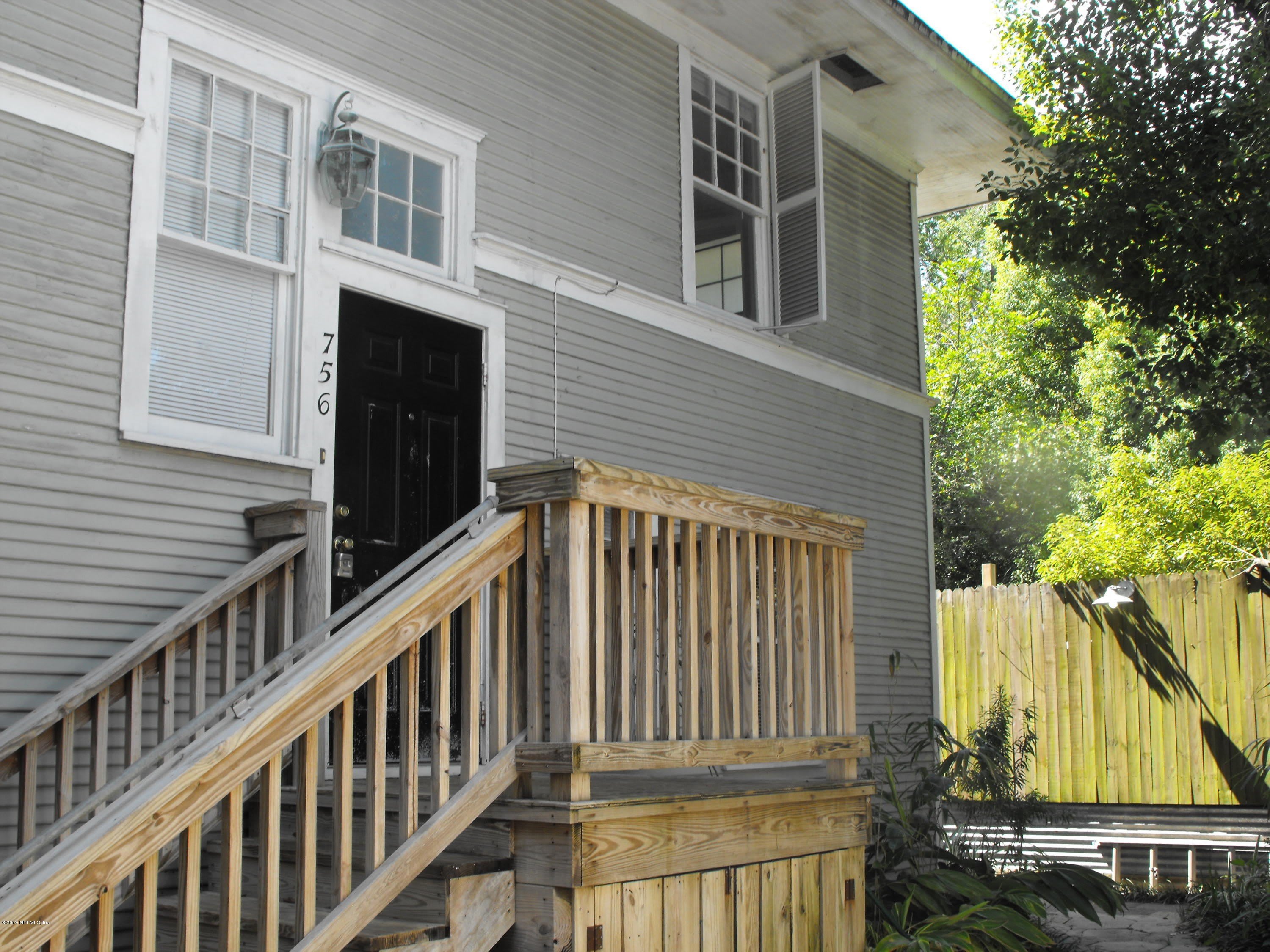 756 STOCKTON Street – photo 1