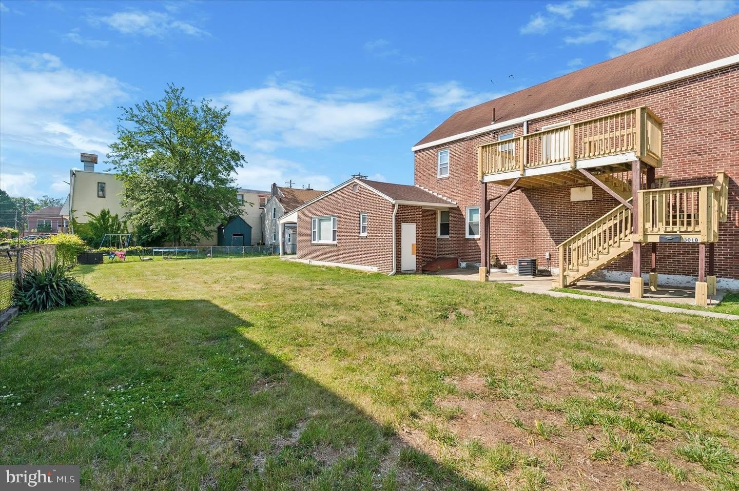 301 N GOVERNOR PRINTZ #B – photo 2