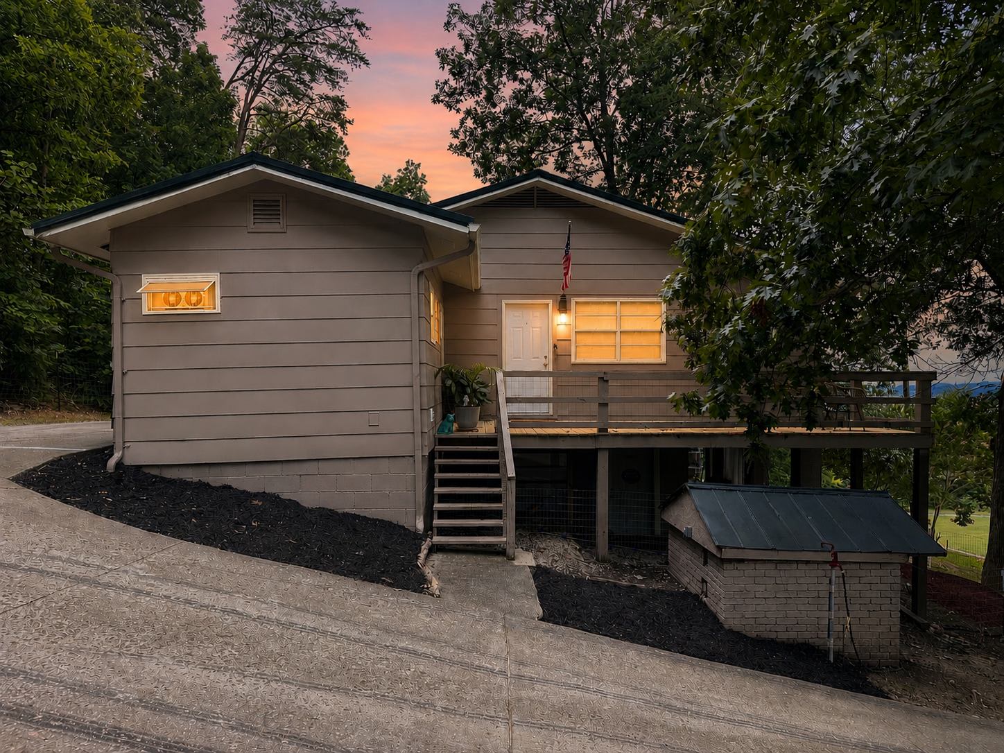 309 White Lane – photo 2