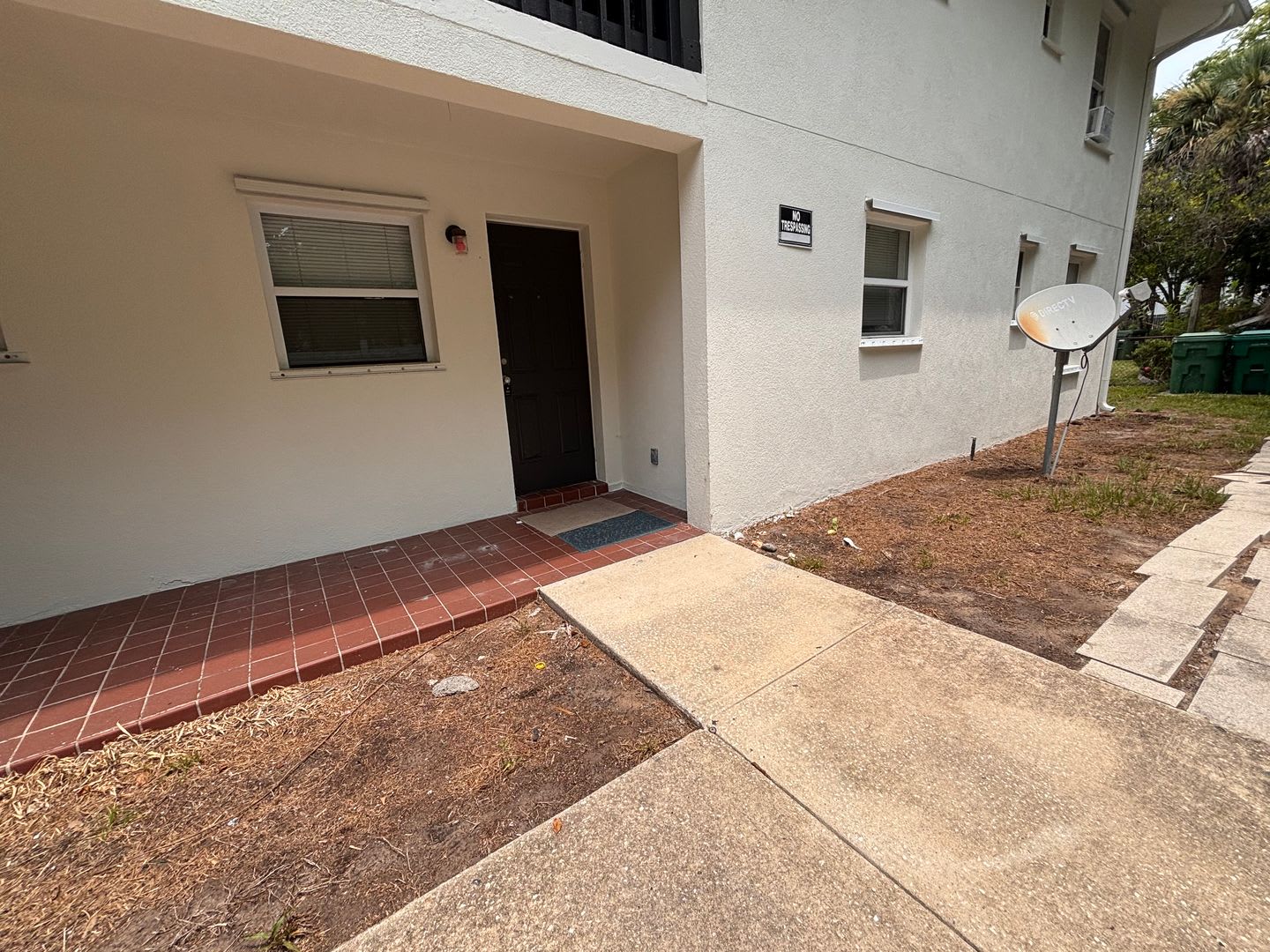 Move-In Ready 2BR First-Floor Condo Just Minutes from Jax Beach! – photo 2