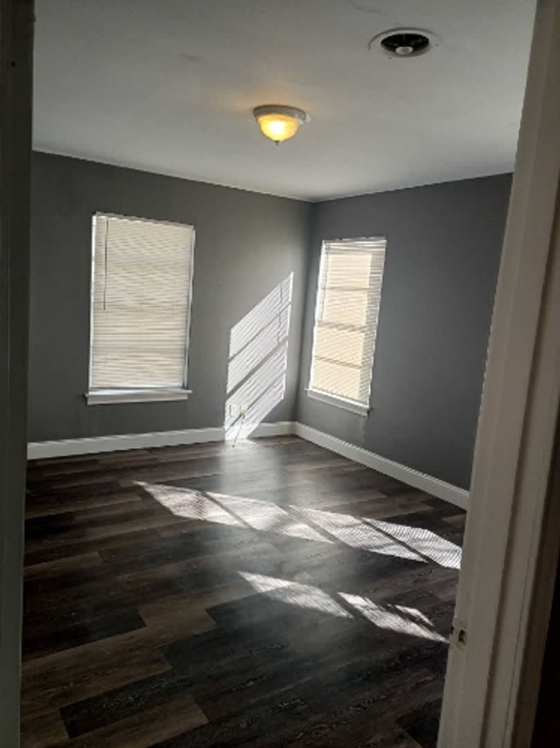 1711 Langford St – photo 4