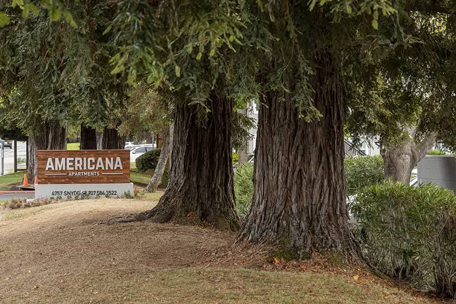 Americana Apartments – photo 1