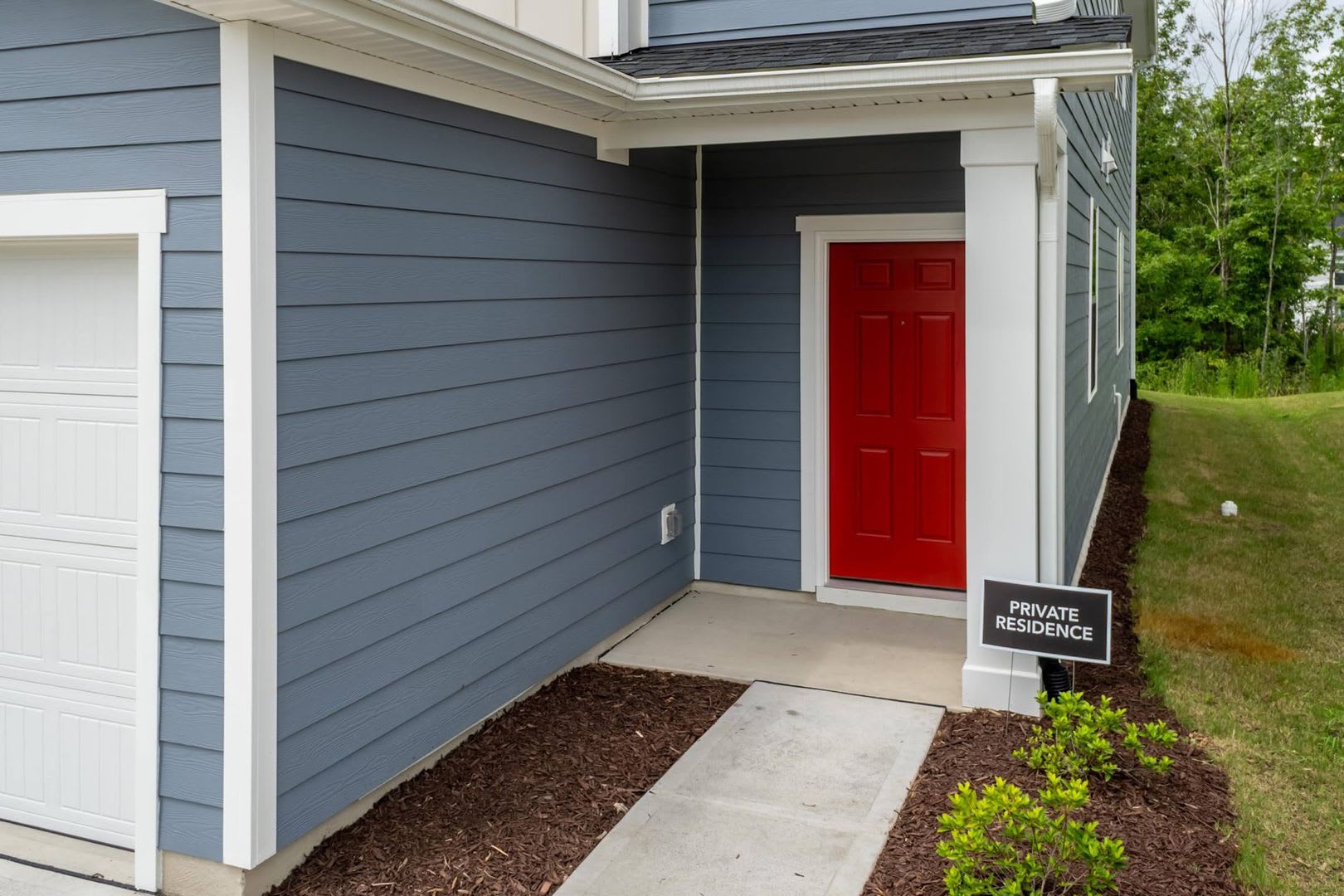 Meticulously Maintained Townhome! – photo 3