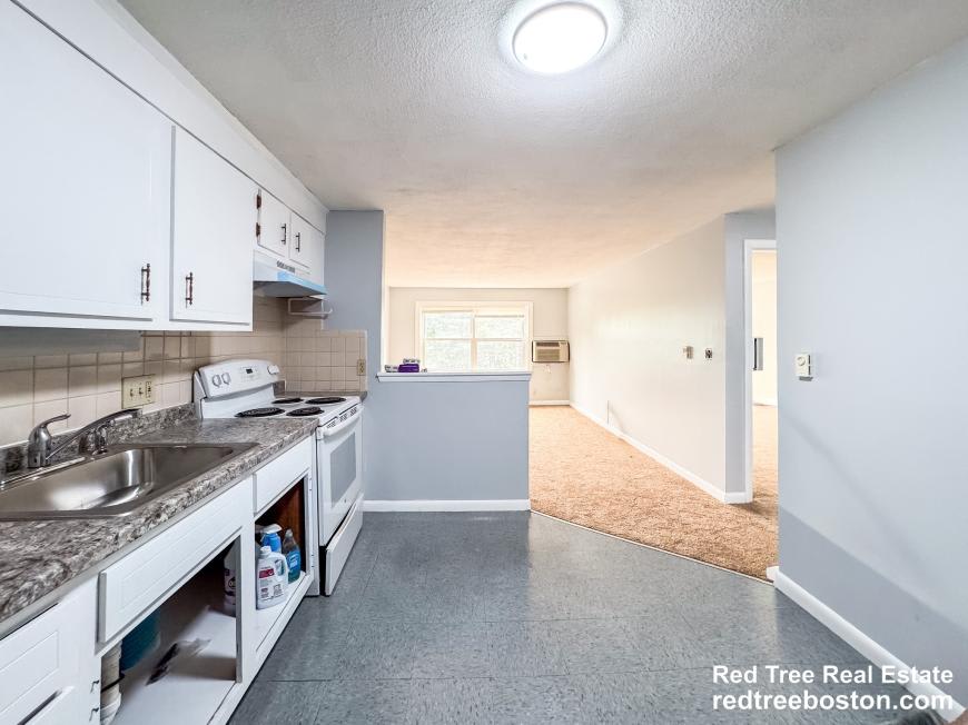 13 Granite St. – photo 4