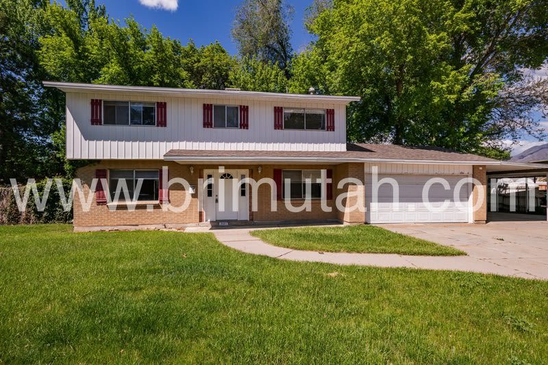 1561 E Delaware Lane – photo 1