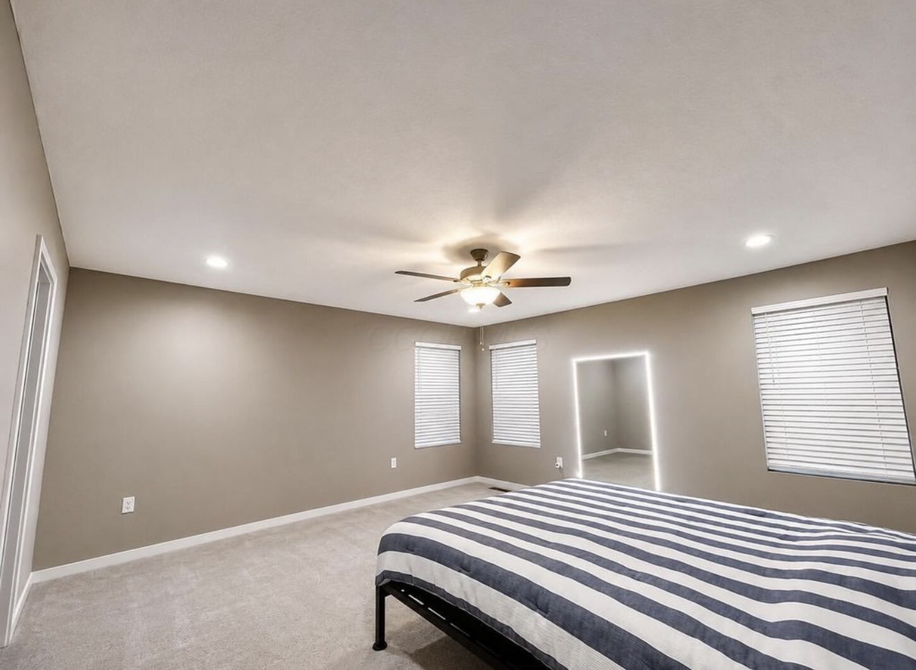 8180 Rhoderick Circle – photo 2