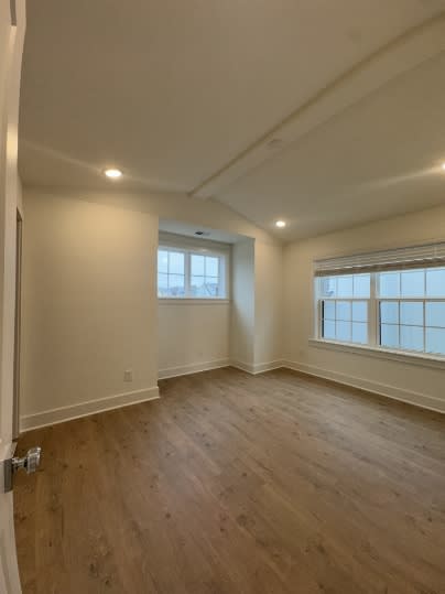 504 Edwin Street – photo 4
