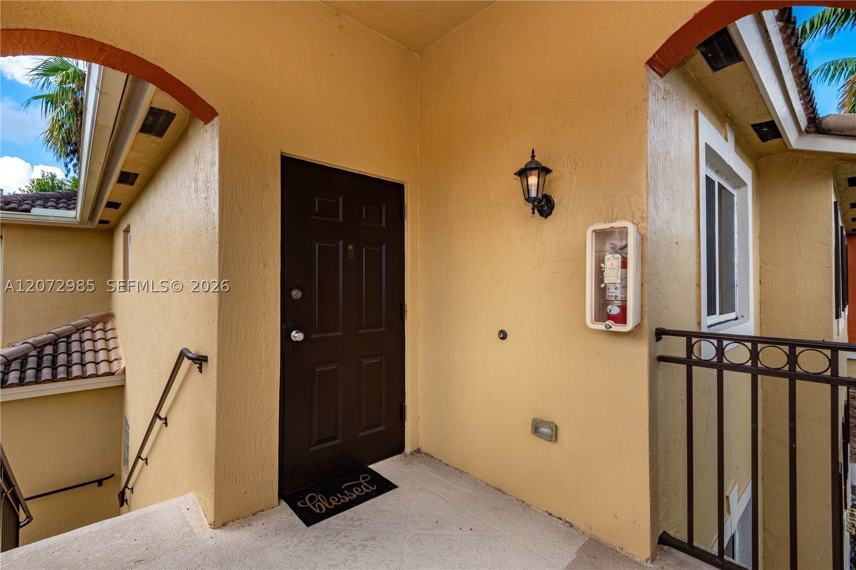 3390 NE 10th St – photo 3