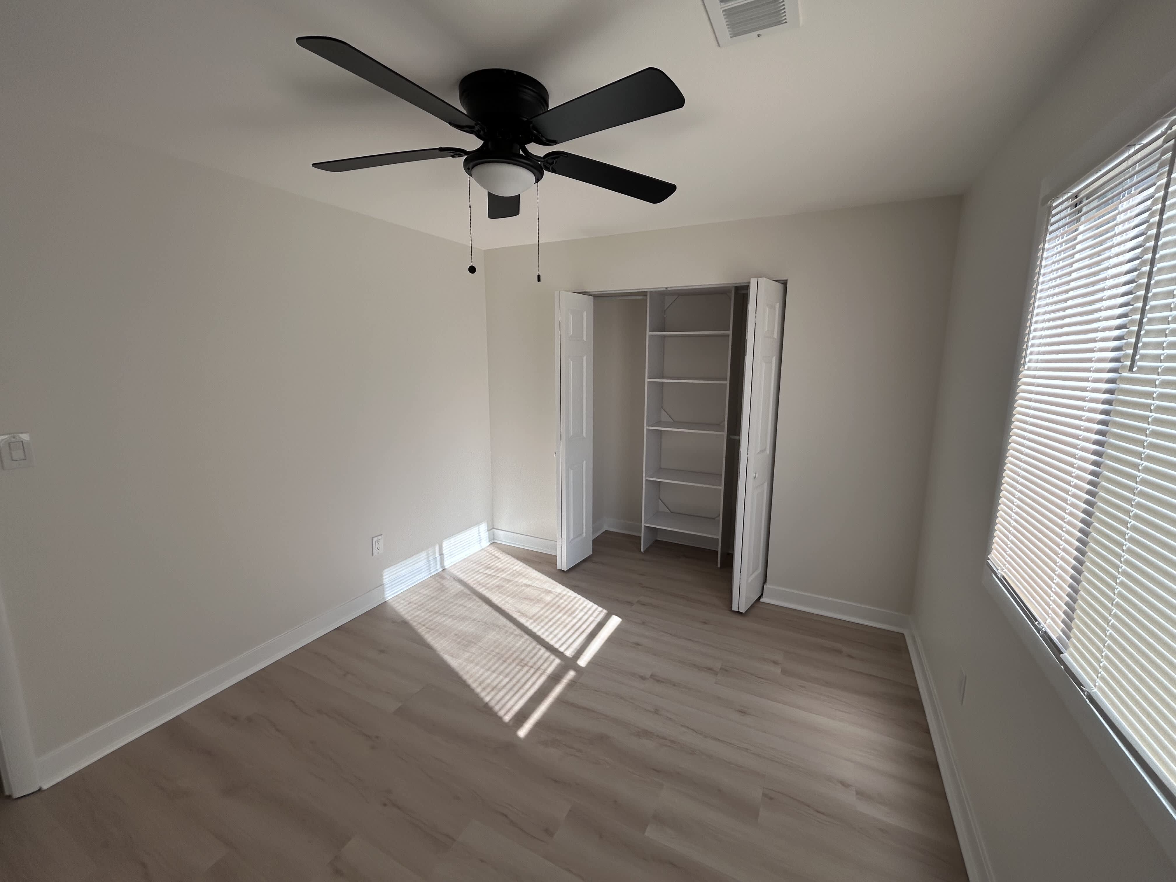 703 E 12th St – photo 2