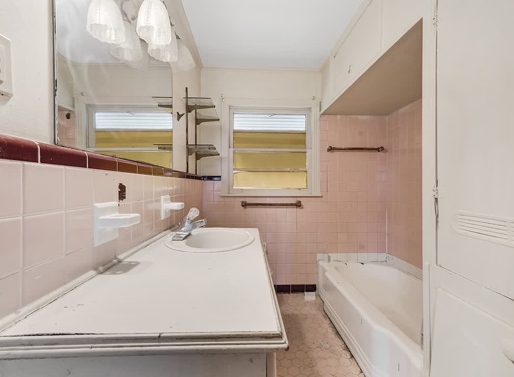 1121 Wheeler St – photo 5
