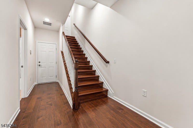 18 Cortland Ct – photo 3