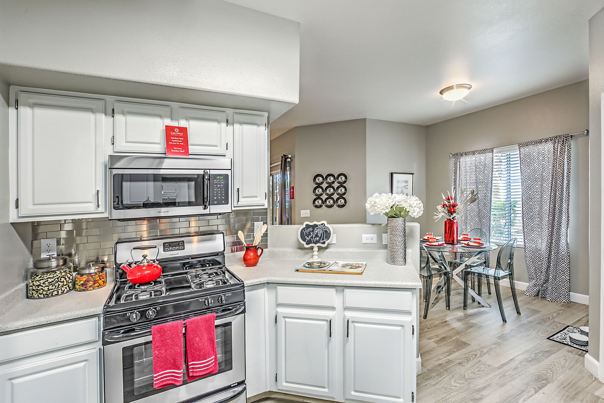Calypso Apartments – photo 1