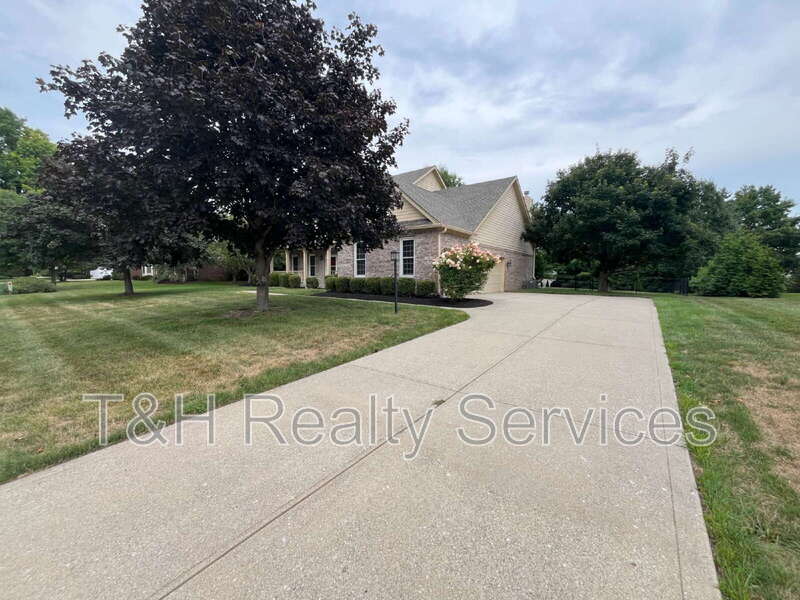 11451 Sutton Place Drive East – photo 4