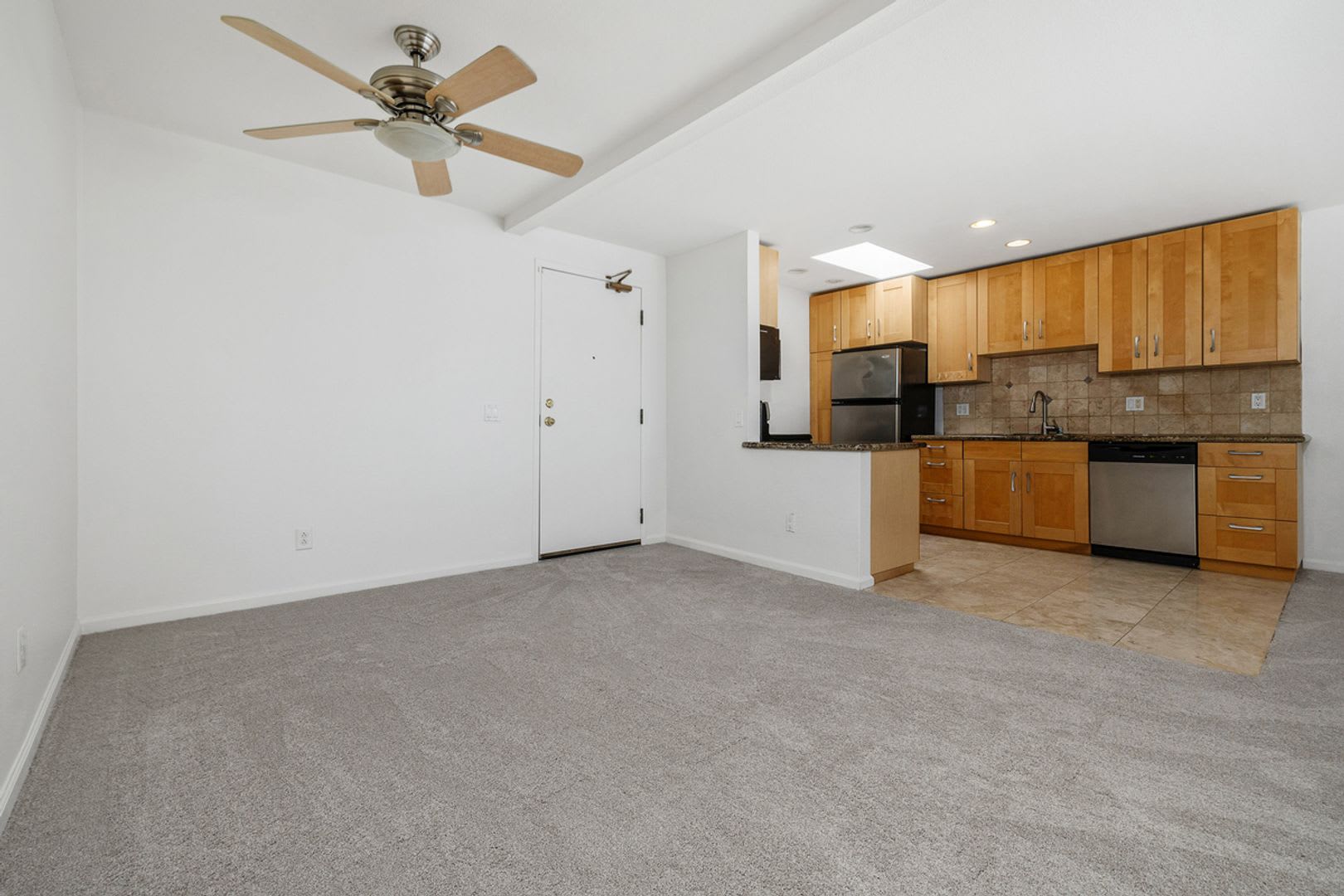 8308 Regents Rd – photo 4