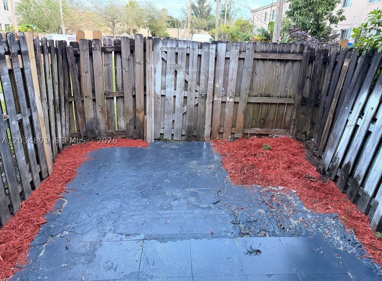 8447 NW 4th Ave – photo 3