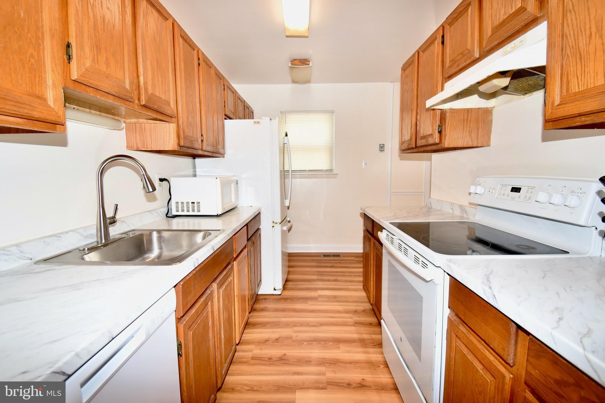 25253 CONRAD Court – photo 4