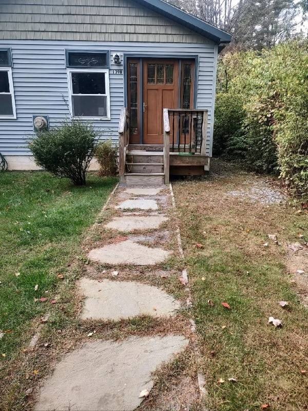 139 Traver Rd – photo 2