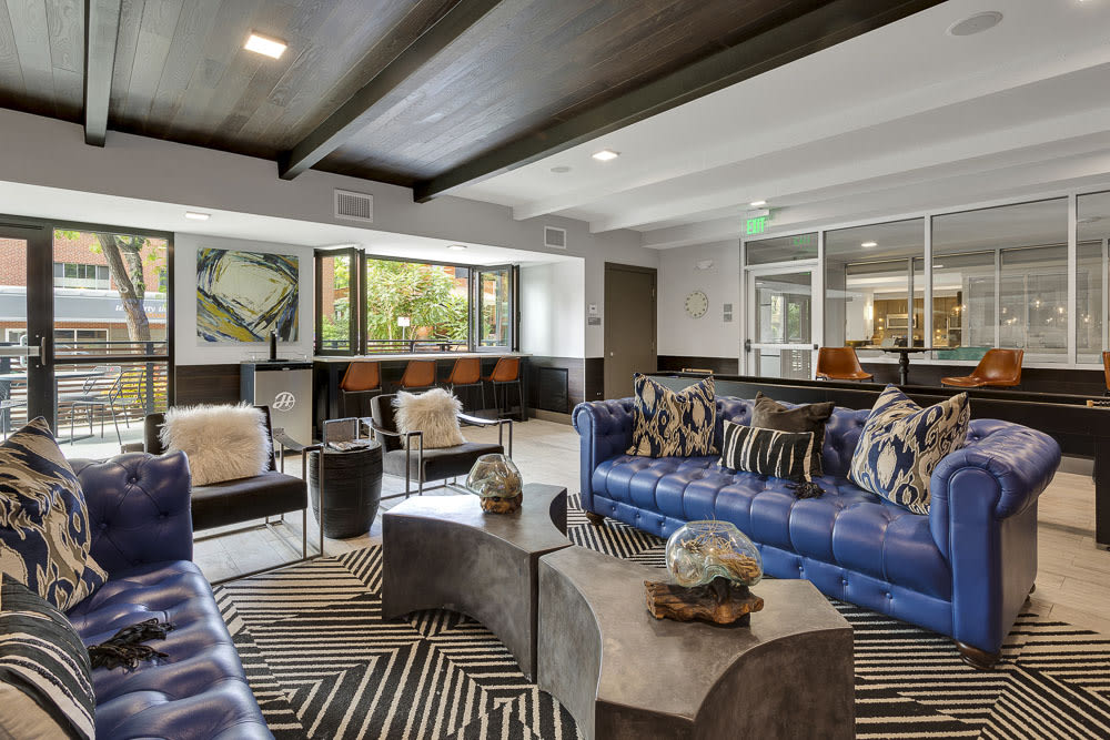 1044 Downing – photo 1