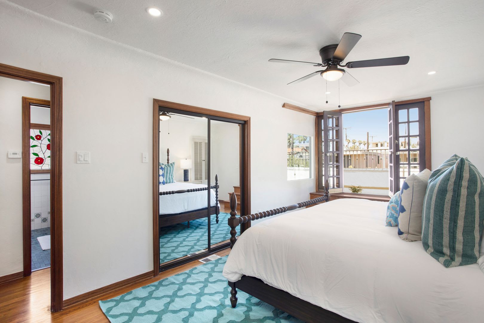 Escape to paradise in the heart of Belmont Shores at VILLA LA VERNE! – photo 1