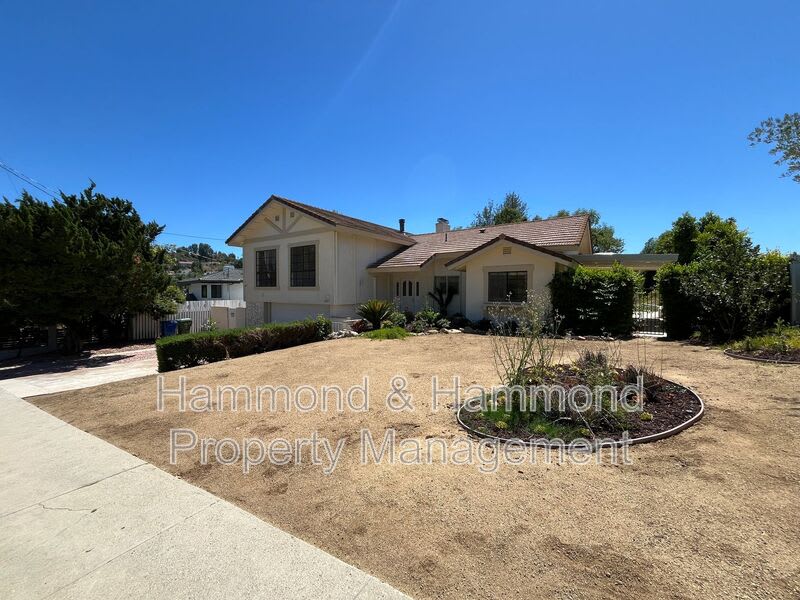 4527 Stark Ave. – photo 3