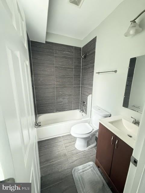 1046 W LOMBARD Street – photo 4