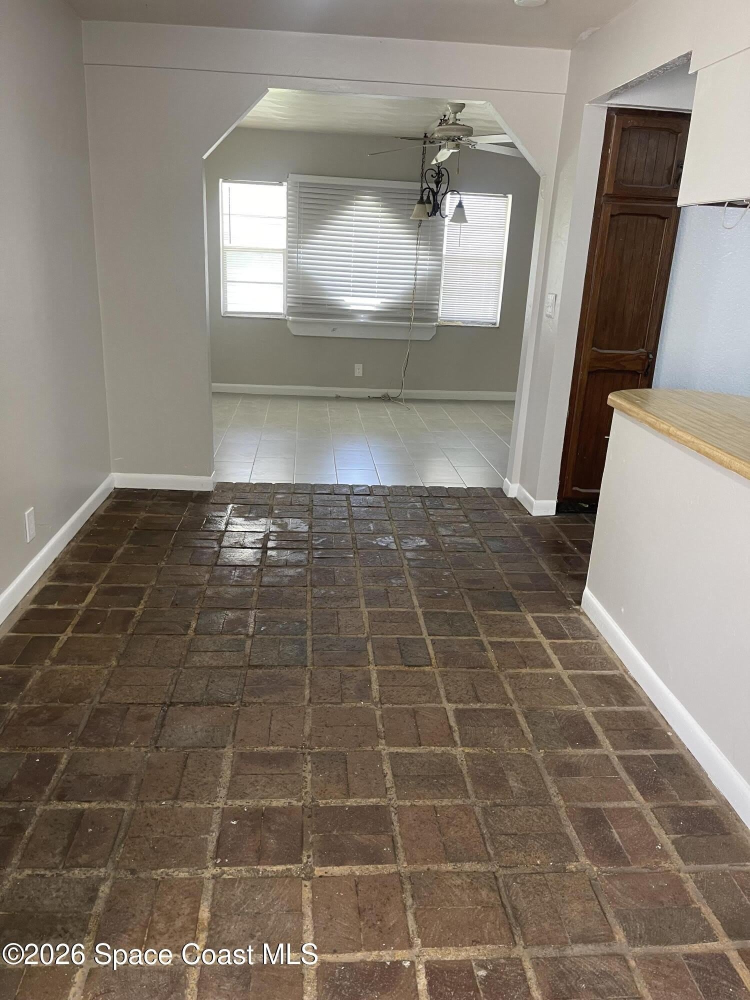 1400 Hillcrest Drive – photo 4