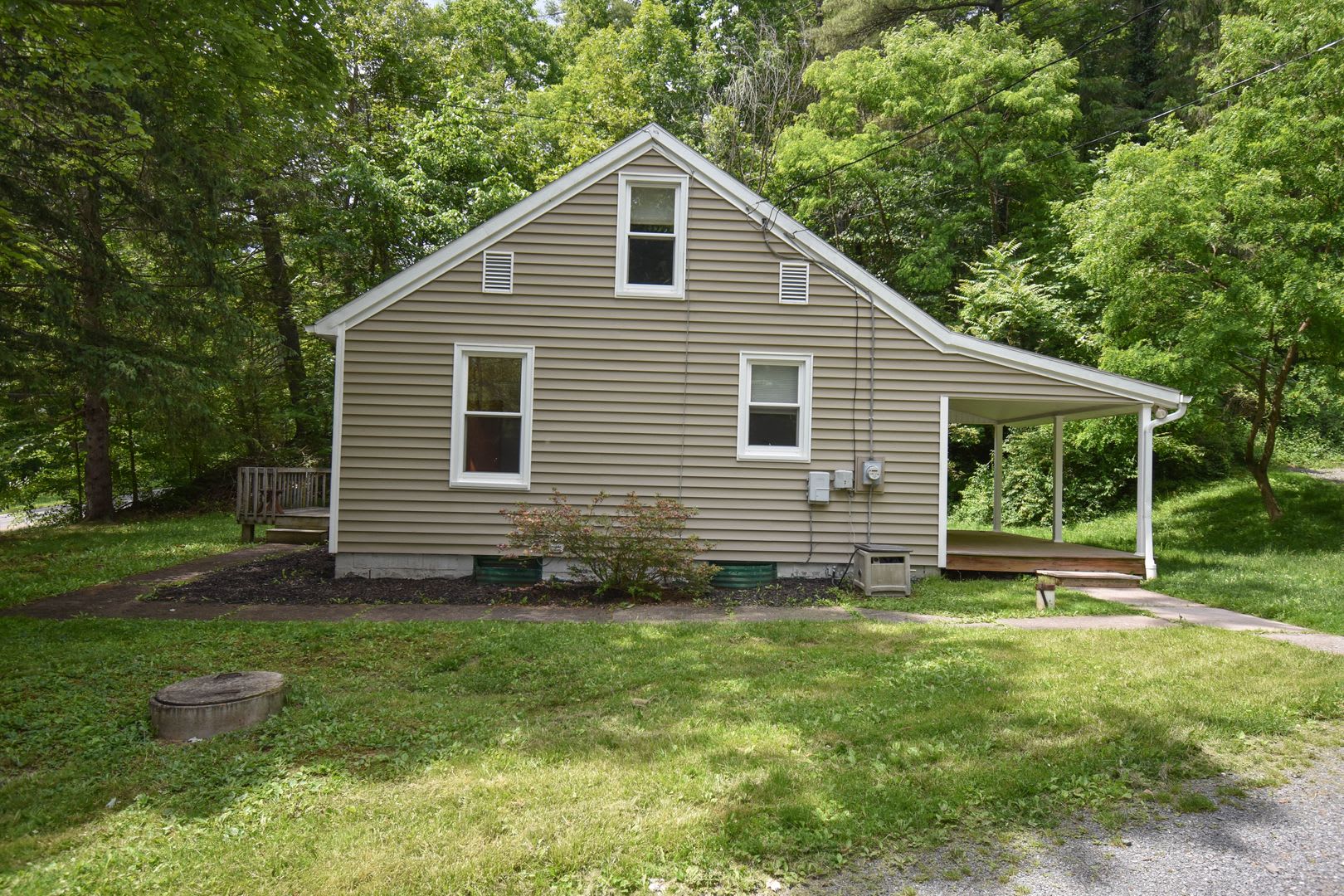Two Bedroom Home With Driveway More – photo 5