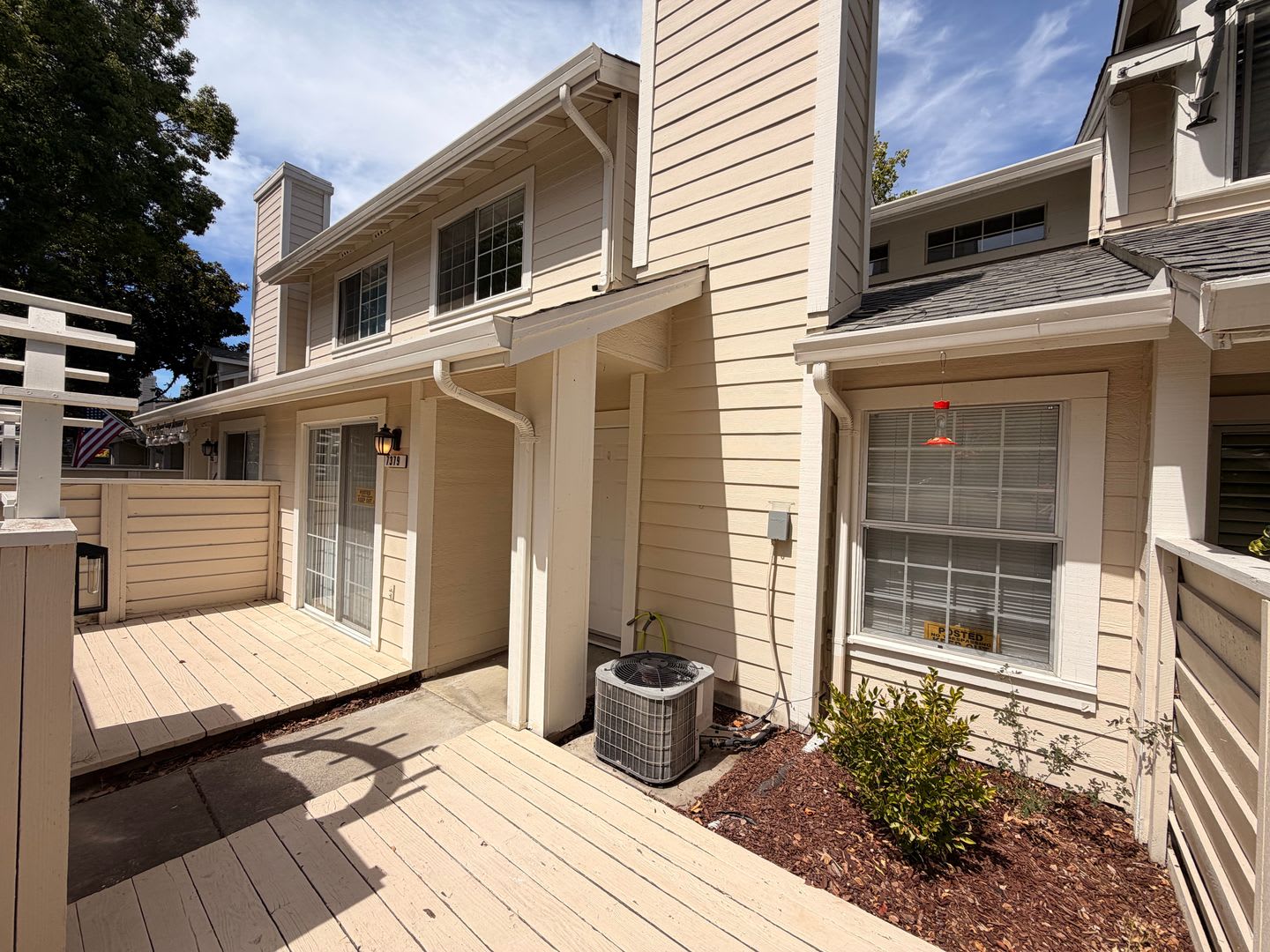 STUNNING TWO FLOOR 3BD/2.5BA TOWNHOME IN PLEASANTON CA!!!! – photo 2