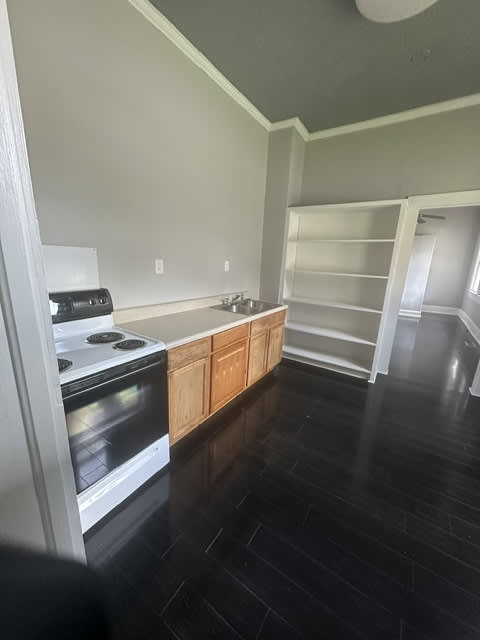 611 Forest Street – photo 3