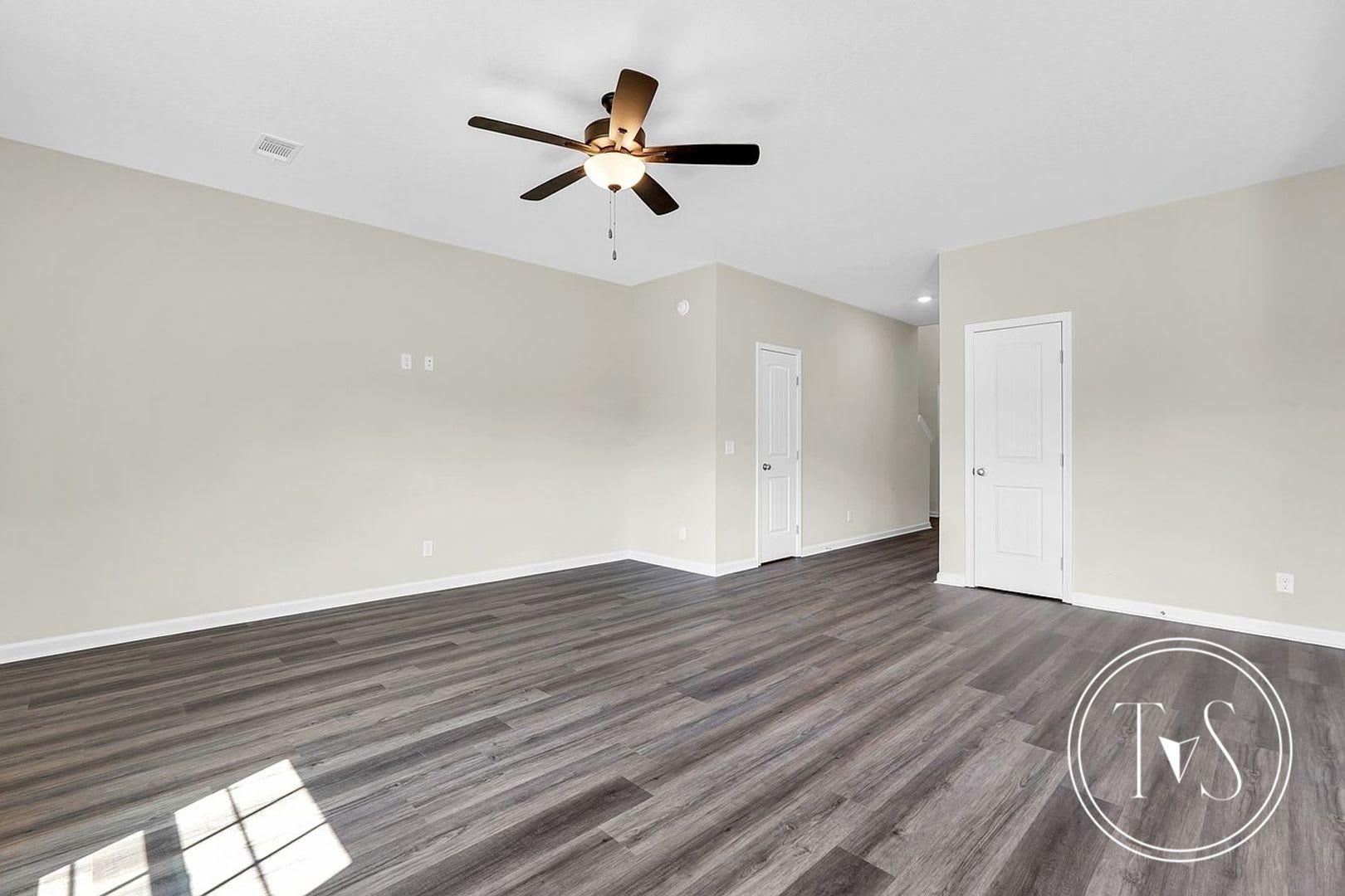 Hot Move In Special Ask About 1 2 Off The First Month Of Rent With A One Year Lease – photo 5