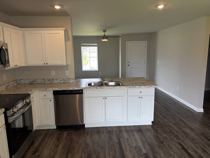 4020 Ryan Drive Southwest – photo 2