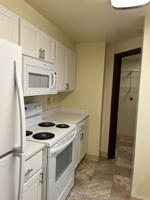 317 Fairmount Ave – photo 4