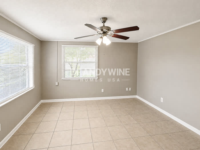 7418 La Ventura Drive South – photo 4