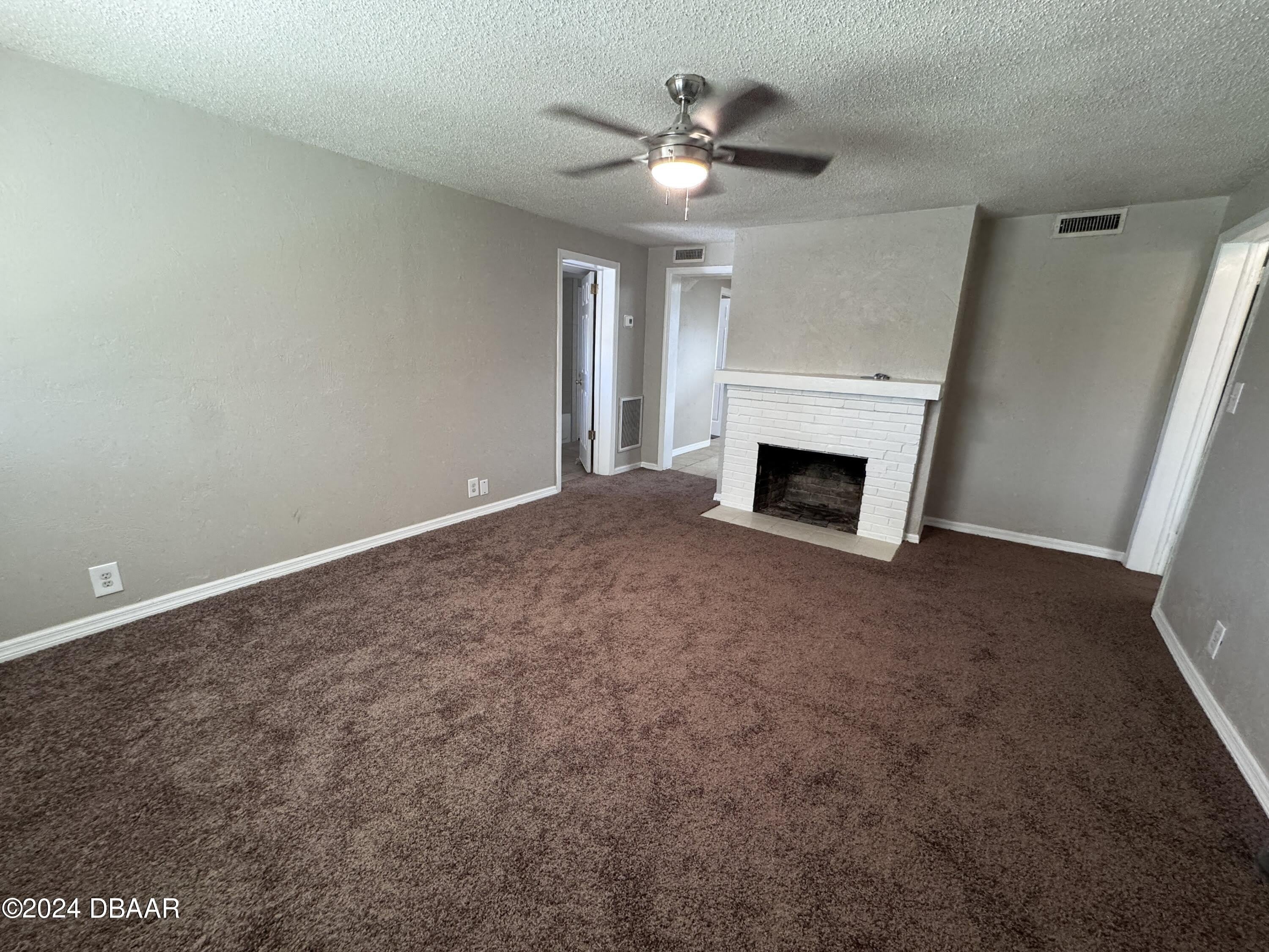 1304 Holly Avenue – photo 3