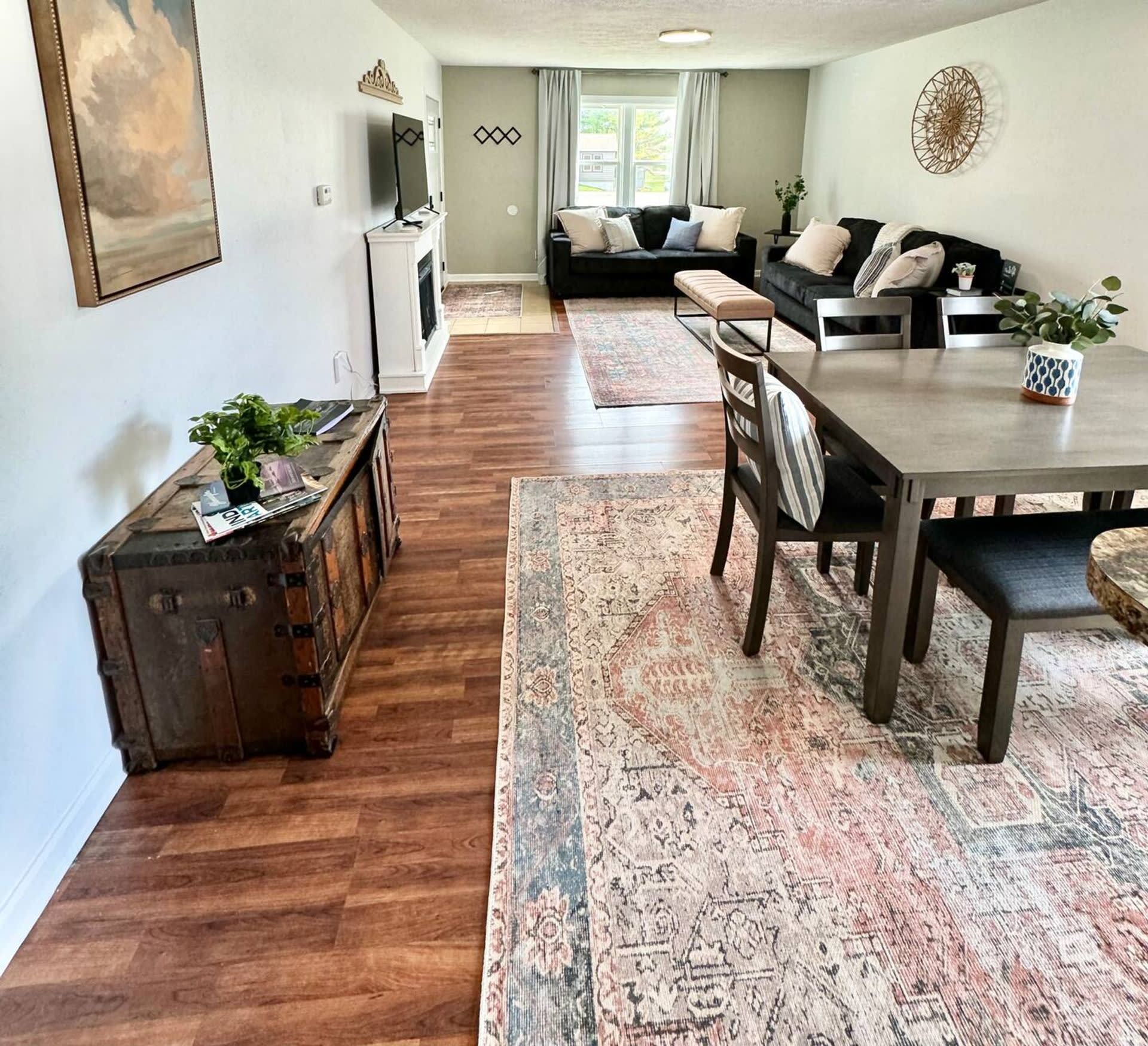 2708 S Rogers – photo 4