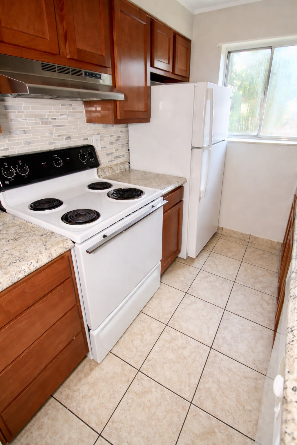 140 WEST WALNUT STREETAPT 935 – photo 5