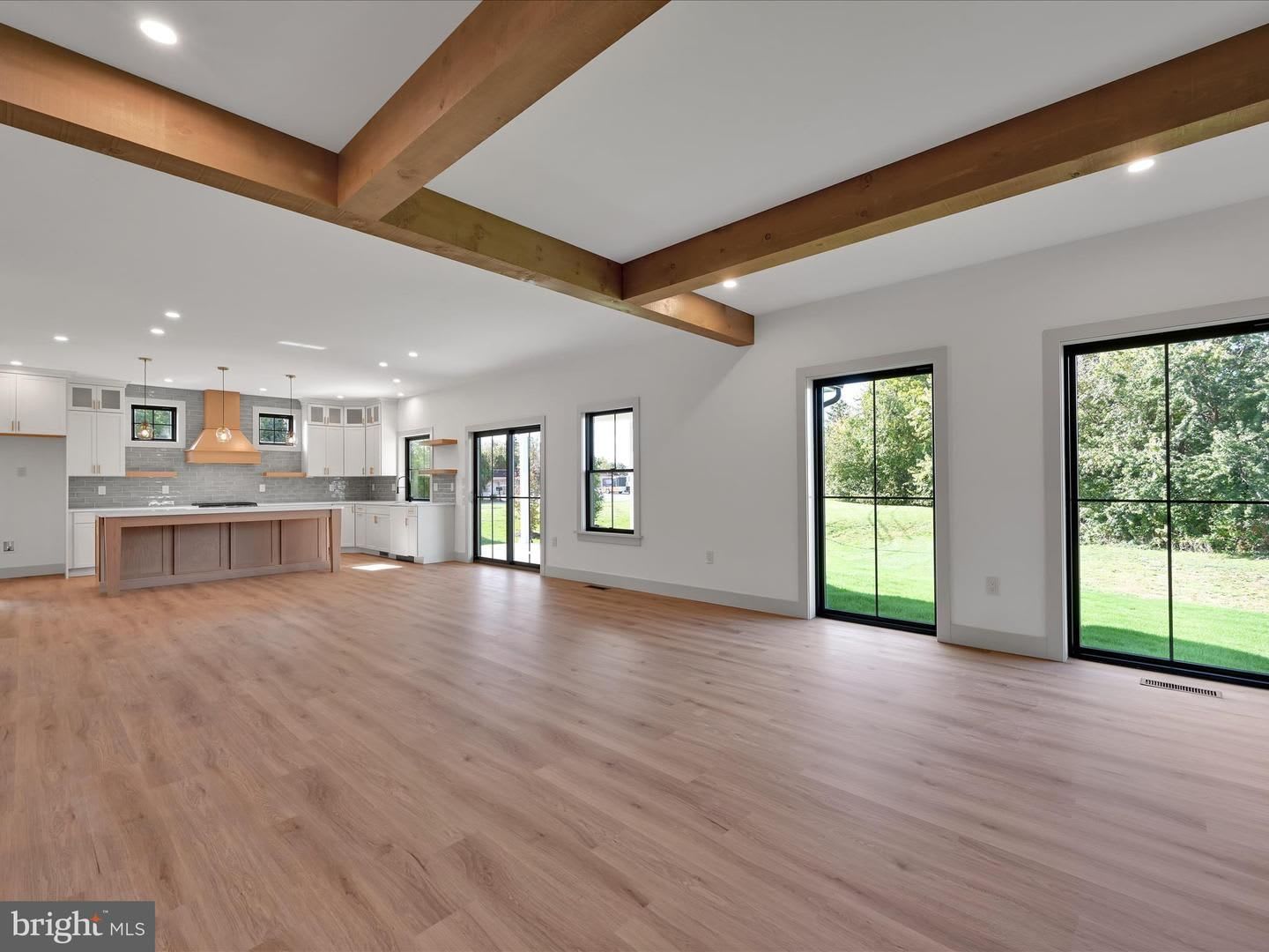 4 Bed 3.5 Bath Brand New Custom Home in East Petersburg – photo 4