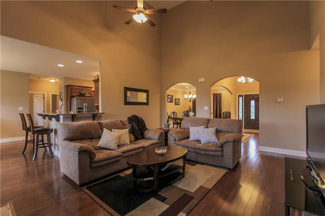 Four Bedroom in Terraces of Hearthstone! – photo 2
