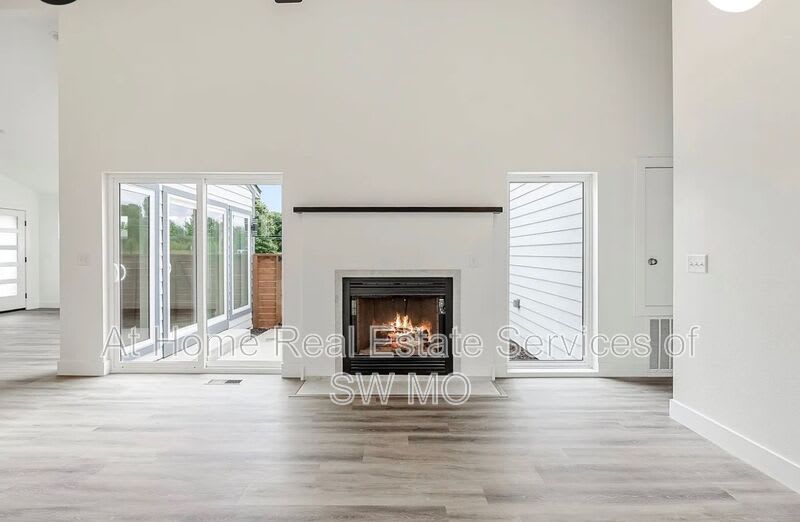 3481 W Moark St – photo 5