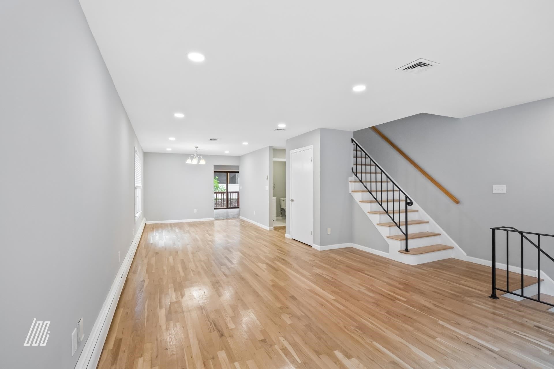 213 5TH ST – photo 2