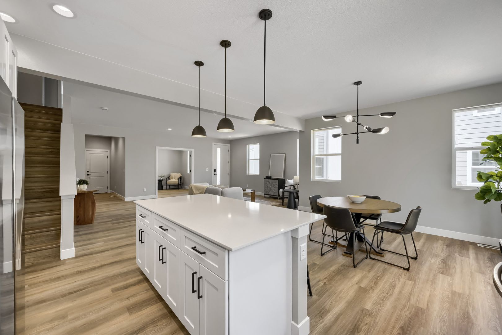 New 3BR + Bonus Office &amp; Private Backyard – photo 5